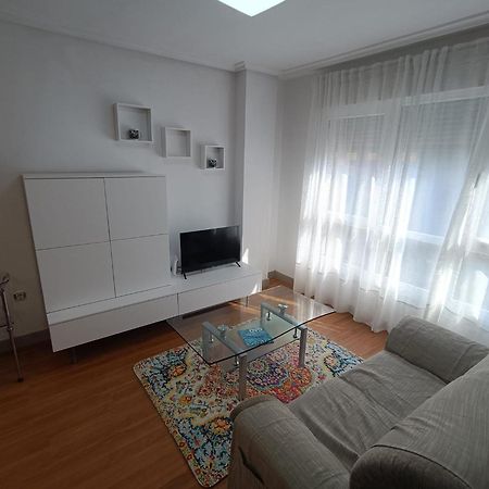 Apartamento Hospital Los Prados Parking Gratuito Oviedo Buitenkant foto